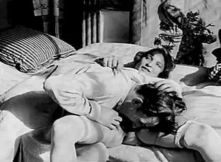 vintage granny milf hairy pussy fucked in retro antique hardcore scene