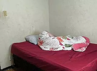 Stepmom squirts on huge cock dildo not her son