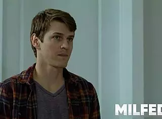 Cheating curvy milf lures young delivery boy for taboo doggystyle