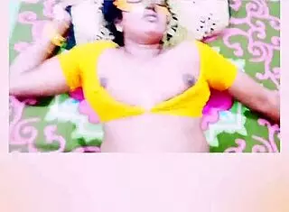 Indian Bhabhi Screams In Hardcore Fuck With Daddy's Dirty Talk!