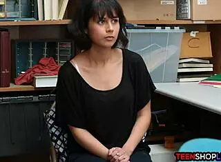 petite latina teen shoplifter blows guard to escape trouble?