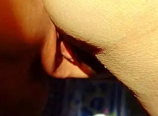 mature aunt flashes her XL fanny lips outdoors 🍑💦