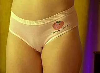 my round ass dances in strawberry panties