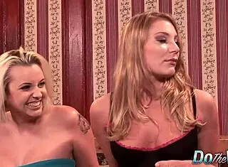 hey mandy sweet's getting pounded by lesbian while hubby watches