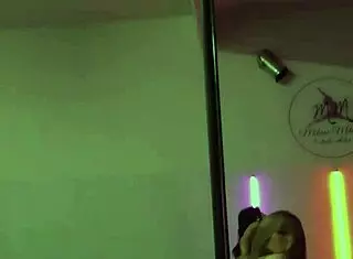 damn this doctora shakes her stuff wild on the pole for patients