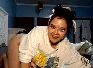 KITTY DEVOURS VEGGIES FOR MASSIVE ANAL CREAMPIE ORGASM EXPLOSION