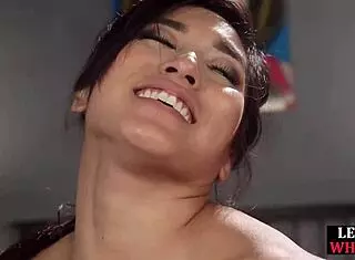 hey ebony babes, wanna lick ass and strap on?