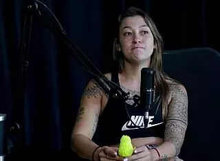 Damiana's naughty interview turns wild with vovô moai in porn cast brazil part 6