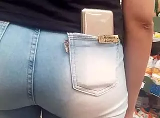 SPYING Juicy Brunette ASS in Tight Jeans at SHOP!