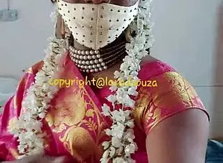 Indian Crossdresser Lara Dsouza Sizzles in Saree Video 3