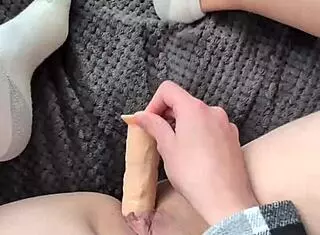 pov: thick shy wife moans fucking dildo like your cock 😩💦