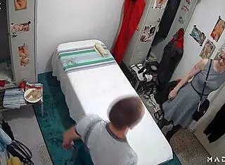 I crave that intense BDSM fuck on massage table