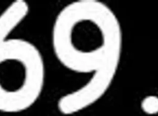 WOW! PETITE TEEN TOYS WET PUSSY LIPS DEEP!