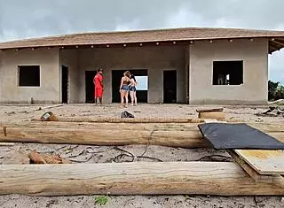 Carpenter's Surprise Threesome Payment From Big Ass Brazilian Bosses! 🔥🍑💦