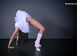 Big Tits Super Flexible Gymnast Petino Stretches Legs Wide