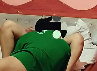 pregnant asian creampied doggystyle in hotel room