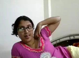 pakistani girl strips and fingers herself on webcam for boyfriend