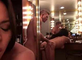 18yo milf mommy fingers shaved pussy deepthroats in motel heels