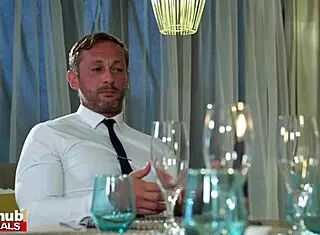 thanksgiving with stepmom turns wild! she sucks then offers ass for anal creampie 🍑💦