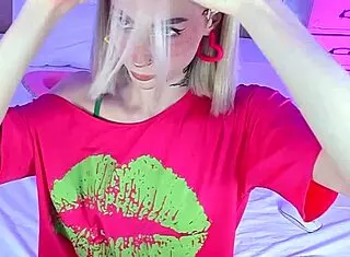 Sweet Eaton Ladyboy Craves Intense Foot Fetish Action