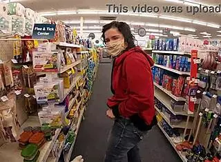 Best Pantsing Moments Feature Mature Amateurs Flashing Huge Asses Outdoors Publicly