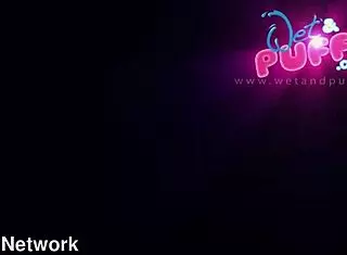 Vicky Love Twerks Puffy Pussy Lips In Miniskirt Dildo Play With Heels