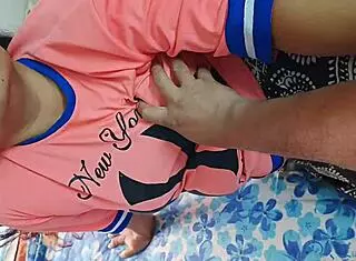 desi girlfriend sneaks lover tryst in hotel