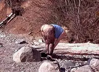 big ass babe rocks fishnet pantyhose