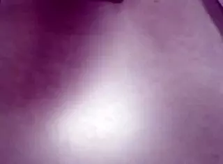 Super Sized Woman Fills Out Jeans With Massive Curves