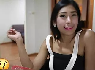 pretty ladyboy, wanna get fucked hard by this foreigner?