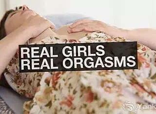 Gypsy lee yanks milf pussy hard with dildo ughh