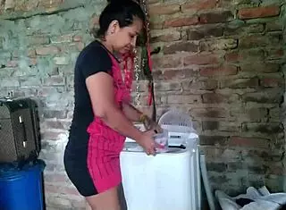 neighbor fixed washer now licking my ass lesbian style on top 😘👅🍑