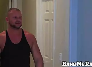 WHO LOVES BAREBACK BANGING? MACHO GUYS CRAVE IT!