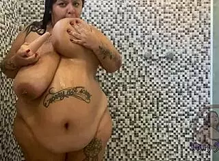 Fat brazilian bbw mary jhuana tests anal dildo in shower webcam show