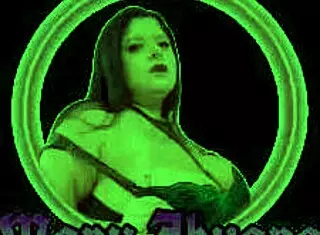 Fat brazilian bbw mary jhuana tests anal dildo in shower webcam show