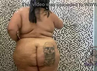 Fat brazilian bbw mary jhuana tests anal dildo in shower webcam show