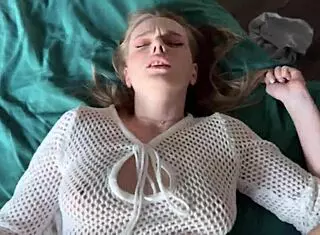 Stepsis cheats boyfriend homemade fuck with stepbro in bedroom