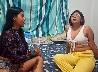 best friends first lesbian scissoring pussy to pussy squirting