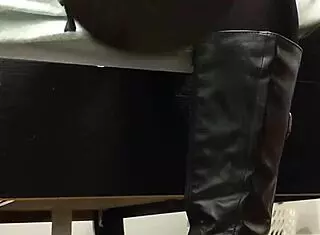 yuki's boots get licked in slave foot worship 😈👅