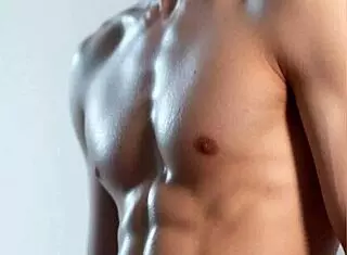 Muscle Asian Girl Flexes Her Toned Body in Homemade Video