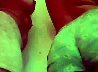 two venezuelan girls twerk naked kissing wet