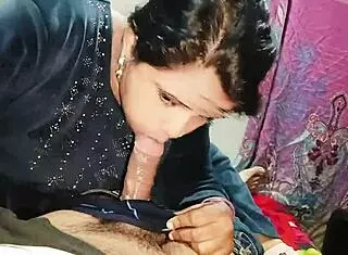 bhabhi's juicy hairy pussy lips drip cum after rough big cock facefuck creampie?