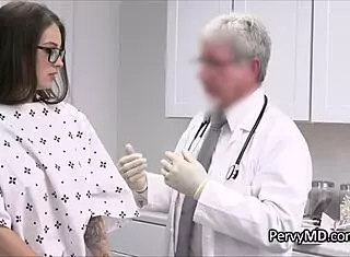 Big tit patient sneaks ride on doc's lonely cock at hospital