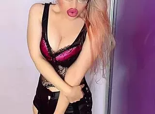 im so addicted to this findom goddess mistress song in fishnets stockings body domination