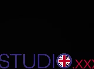 British 18+ teen squirts first time on webcam with dildo