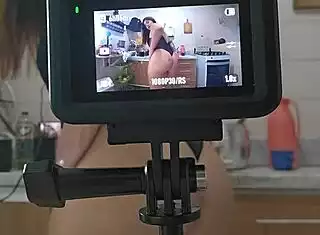 eu era tão santinha... ele me convenceu a cornoar ele agora aguenta aí!
