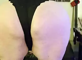 Amateur BBW wife Sandra's job interview turns into hot heavy fucking!