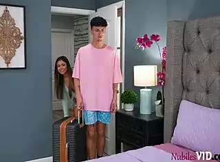 Xxlayna Marie's Steamy Creampie During Stepfamily Vacation Fuck