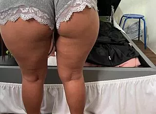 camera catches niece fixing bed with huge latina ass tease