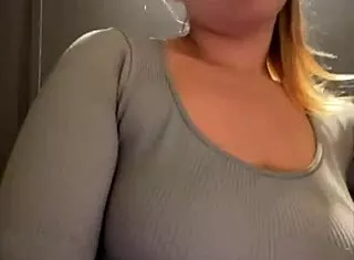 blonde teen orgasms hard masturbating her big natural tits ass in public gym webcam